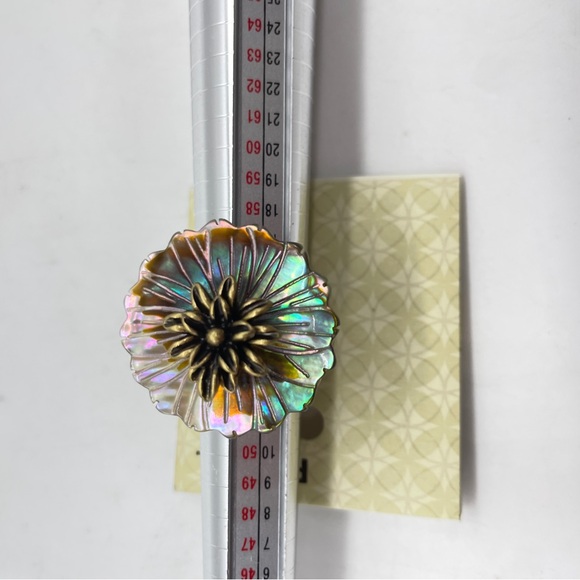 NEW Fossil Ring #2 Stretch Floral Iridescent NWT - Picture 8 of 8
